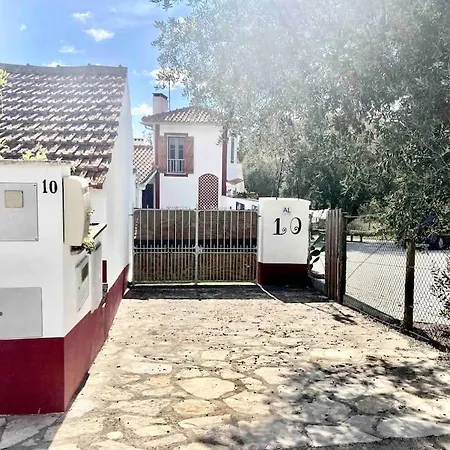 Villa Sunny Grandfather Chaos (Leiria)